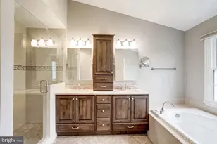 8503 Westown Way, Vienna, VA 22182 - Photo 15
