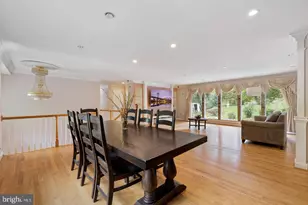 6421 Woodville Dr, Falls Church, VA 22044 - Photo 19