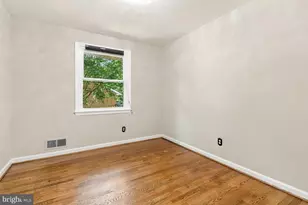 8706 Braeburn Dr, Annandale, VA 22003 - Photo 11