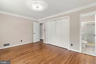 8706 Braeburn Dr, Annandale, VA 22003 - Photo 9
