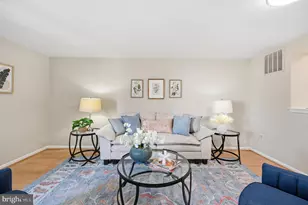 5905 Grisby House Ct, Centreville, VA 20120 - Photo 3