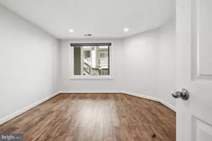 11725 Summerchase Cir, Reston, VA 20194 - Photo 13