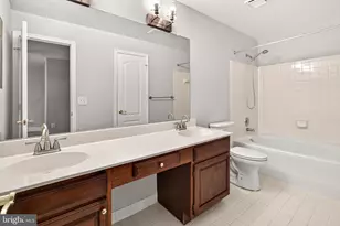5608 Willoughby Newton Dr, Centreville, VA 20120 - Photo 29