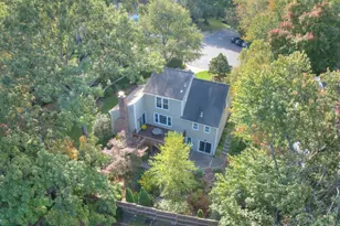 11800 Briar Mill Ln, Reston, VA 20194 - Photo 5