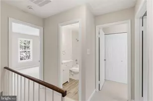 10272 Colony Park Dr, Fairfax, VA 22032 - Photo 17