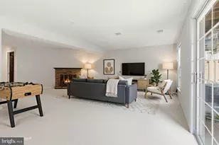 10272 Colony Park Dr, Fairfax, VA 22032 - Photo 29