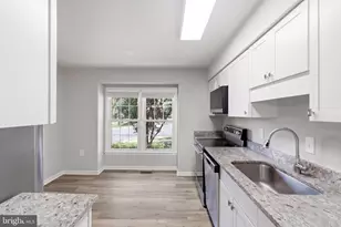 10272 Colony Park Dr, Fairfax, VA 22032 - Photo 13