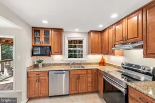 5038 Kenerson Dr, Fairfax, VA 22032 - Photo 15