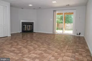 7379 Hidden Knolls Ct, Springfield, VA 22153 - Photo 17