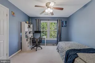 3198 Kinross Cir, Herndon, VA 20171 - Photo 33