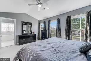 3198 Kinross Cir, Herndon, VA 20171 - Photo 25