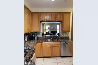 1587 Leeds Castle Drive #102, Vienna, VA 22182 - Photo 3