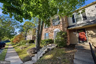 10342 Granite Creek Ln, Oakton, VA 22124 - Photo 3
