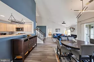 11575 Cavalier Landing Ct, Fairfax, VA 22030 - Photo 13