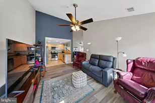 11575 Cavalier Landing Ct, Fairfax, VA 22030 - Photo 25
