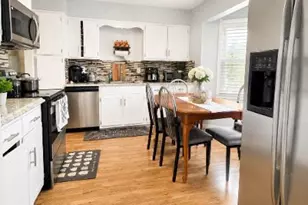 7815 Stovall Ct, Lorton, VA 22079 - Photo 5