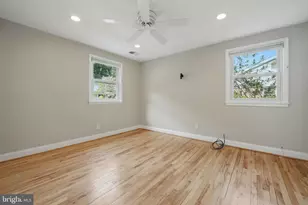 8121 Briar Creek Dr, Annandale, VA 22003 - Photo 13