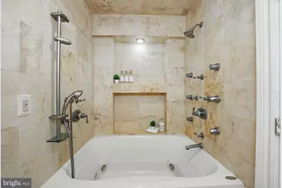 8121 Briar Creek Drive, Annandale, VA 22003 - Photo 33