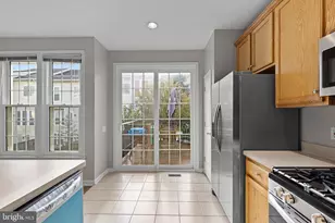5167 Sapphire Sky Ln, Centreville, VA 20120 - Photo 33