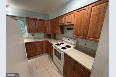 7308 Spring View Court, Springfield, VA 22153 - Photo 3