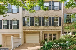 2718 Pembsly Dr, Vienna, VA 22181 - Photo 1