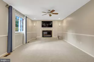 13011 Farthingale Dr, Herndon, VA 20171 - Photo 29