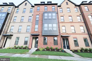 14956 Deco Cir, Chantilly, VA 20151 - Photo 1