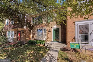 8203 Doctor Craik Ct, Alexandria, VA 22306 - Photo 3