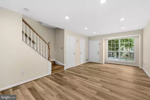 14234 Autumn Cir, Centreville, VA 20121 - Photo 7