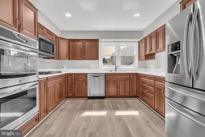 5559 Sequoia Farms Drive, Centreville, VA 20120 - Photo 11