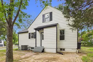 2610 Beacon Hill Rd, Alexandria, VA 22306 - Photo 3