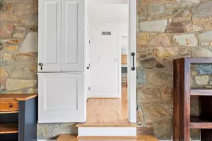 6410 Potomac Ave, Alexandria, VA 22307 - Photo 13