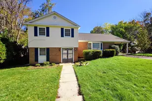 4221 N Valiant Ct, Annandale, VA 22003 - Photo 1