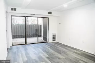625 Center St, Herndon, VA 20170 - Photo 9