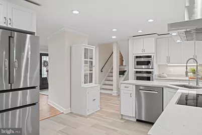 515 Woodland Court NW, Vienna, VA 22180 - Photo 27