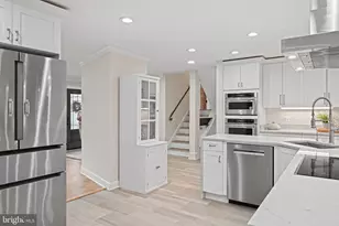 515 Woodland Ct NW, Vienna, VA 22180 - Photo 27