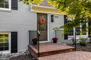 515 Woodland Ct NW, Vienna, VA 22180 - Photo 5