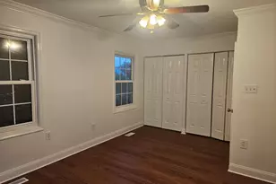 9927 Blake Ln, Oakton, VA 22124 - Photo 7