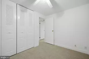 5806 High Bluff Ct, Burke, VA 22015 - Photo 19