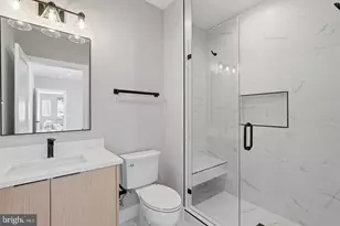 6913 Berkeley St, Falls Church, VA 22043 - Photo 49