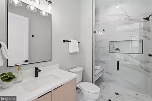 6913 Berkeley St, Falls Church, VA 22043 - Photo 43