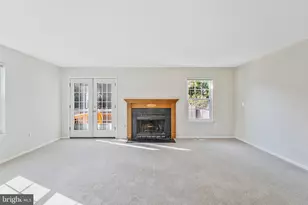 3209 Silverstone Ct, Oakton, VA 22124 - Photo 9