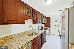 3209 Silverstone Ct, Oakton, VA 22124 - Photo 7