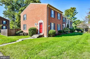 3209 Silverstone Ct, Oakton, VA 22124 - Photo 1