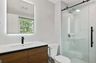 12802 Melvue Ct, Fairfax, VA 22033 - Photo 15