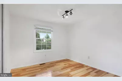 12802 Melvue Court, Fairfax, VA 22033 - Photo 9