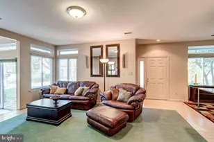 12232 Fort Buffalo Cir, Fairfax, VA 22033 - Photo 9