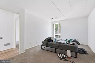 2648 Redcoat Dr, Alexandria, VA 22303 - Photo 23