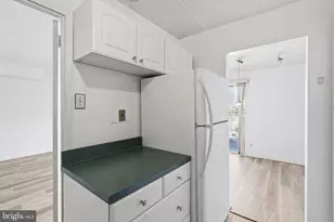 2648 Redcoat Dr, Alexandria, VA 22303 - Photo 13