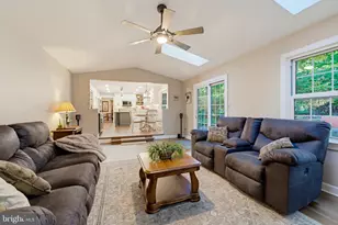 6153 Lucas Pond Ct, Burke, VA 22015 - Photo 19